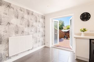 Kitchen/Diner- click for photo gallery